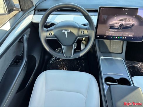 Used 2025 Tesla Model Y Performance AWD/4WD image 15