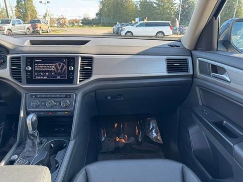 Used 2019 Volkswagen Atlas SE w/ Towing Package AWD/4WD image 14
