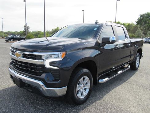 Used 2024 Chevrolet Silverado 1500 LT w/ Safety Package image 3