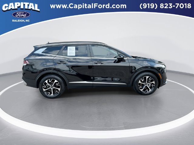 Used 2025 Kia Sportage EX w/ Premium Package FWD image 9