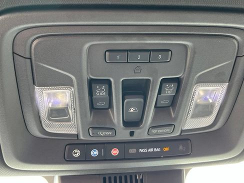 Used 2024 GMC Sierra 1500 AT4 w/ Technology Package AWD/4WD image 24