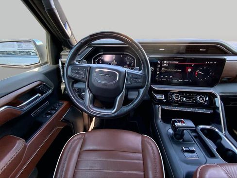 Certified 2024 GMC Sierra 1500 Denali Ultimate AWD/4WD image 6