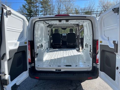 New 2026 Ford Transit 150 Low Roof RWD image 17