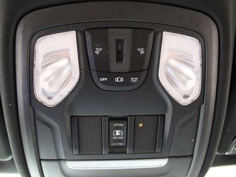 Used 2019 RAM 1500 Big Horn image 40