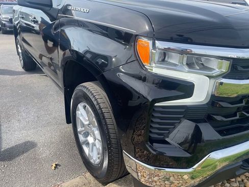 Used 2023 Chevrolet Silverado 1500 LT image 23