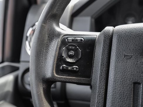 Used 2015 Ford F550 4x4 Regular Cab Super Duty image 21