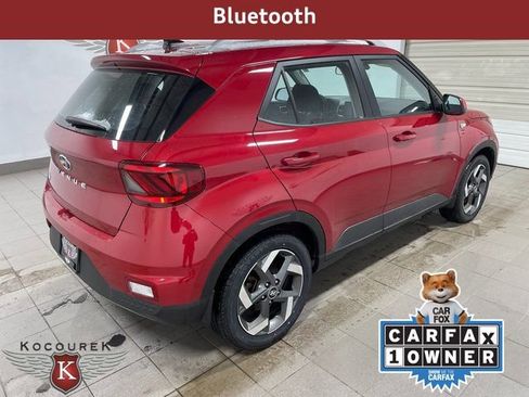Used 2022 Hyundai Venue SEL image 6