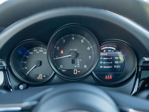 New 2026 Porsche Macan AWD/4WD image 15