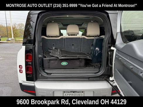 Used 2024 Land Rover Defender 130 S image 44