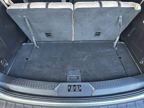 Certified 2020 Ford Explorer XLT w/ Equipment Group 202A image 24