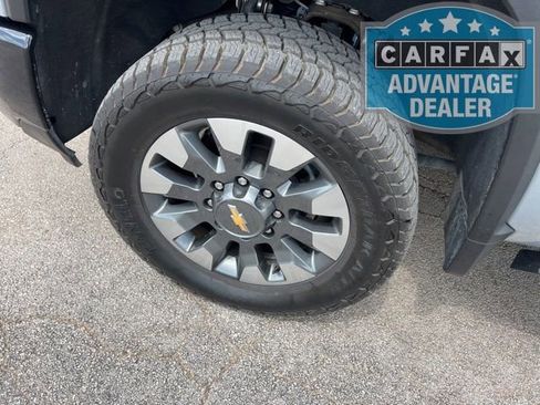 Used 2025 Chevrolet Silverado 2500 Custom image 6
