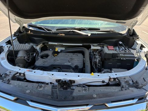 Used 2025 Chevrolet Equinox LT image 32