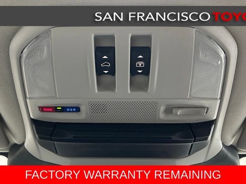 Used 2025 Subaru Ascent Onyx Edition w/ Onyx Package image 30