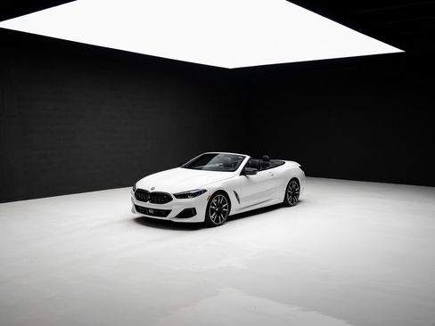 Used 2023 BMW M850i xDrive Convertible AWD/4WD image 85