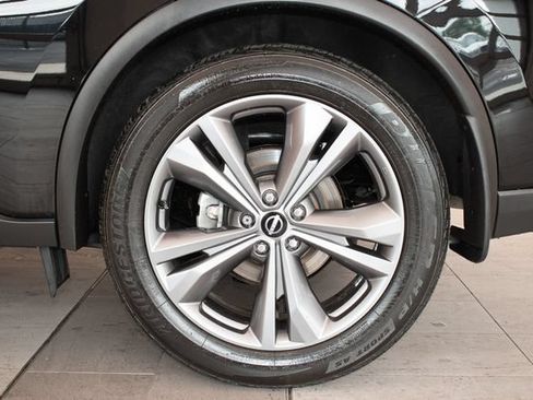 Used 2023 Nissan Murano Platinum AWD/4WD image 9