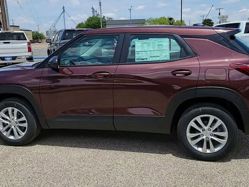 Used 2023 Chevrolet TrailBlazer LS AWD/4WD image 5