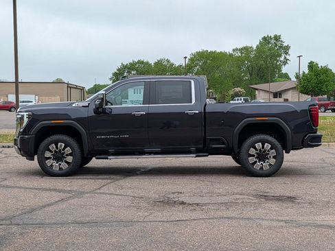 New 2026 GMC Sierra 3500 Denali w/ Denali Reserve Package AWD/4WD image 7