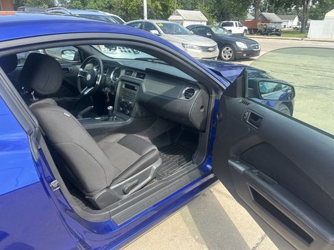Used 2013 Ford Mustang GT RWD image 18