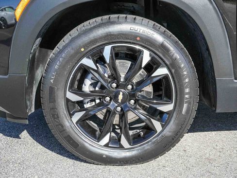 Used 2023 Chevrolet TrailBlazer LT image 11