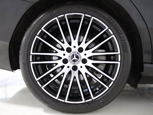 Used 2023 Mercedes-Benz C 300 4MATIC Sedan image 80