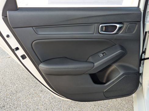 New 2026 Acura Integra FWD image 18