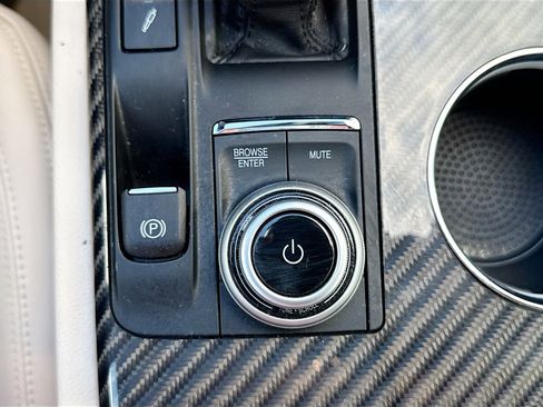 Used 2022 Maserati Quattroporte Modena RWD image 30