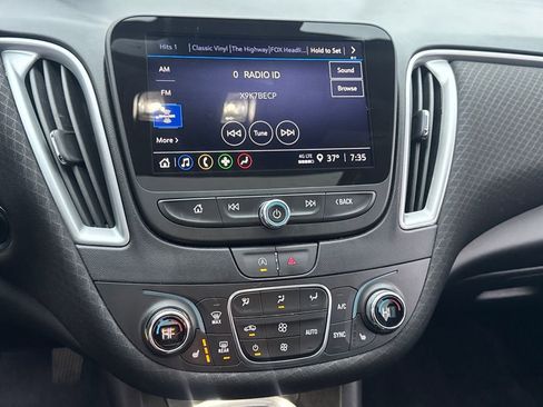 Used 2023 Chevrolet Malibu LT image 23