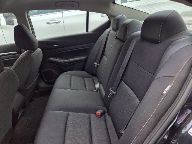 Used 2022 Nissan Altima 2.5 SV FWD image 11
