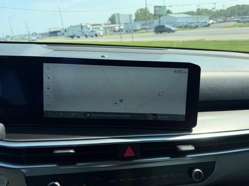 Certified 2025 Kia Sorento EX AWD/4WD image 14