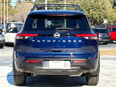 New 2026 Nissan Pathfinder SV image 21