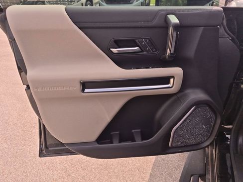 New 2026 GMC Hummer EV 4x4 Crew Cab image 17