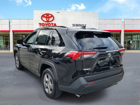 Used 2025 Toyota RAV4 XLE image 4