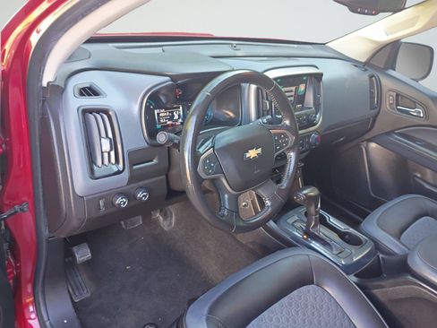 Used 2017 Chevrolet Colorado Z71 AWD/4WD image 11