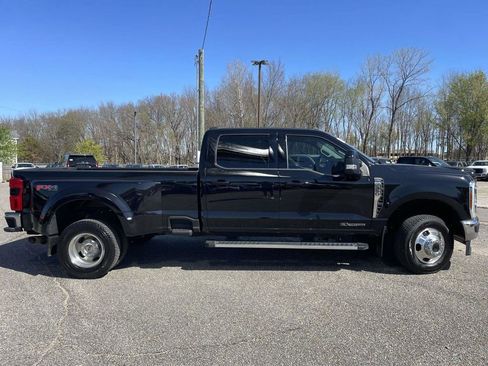 Used 2024 Ford F350 Lariat w/ FX4 Off-Road Package image 2