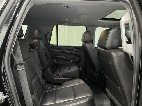 Used 2018 Chevrolet Tahoe LT w/ Luxury Package AWD/4WD image 33