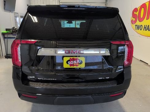 Used 2024 GMC Yukon XL SLE image 5