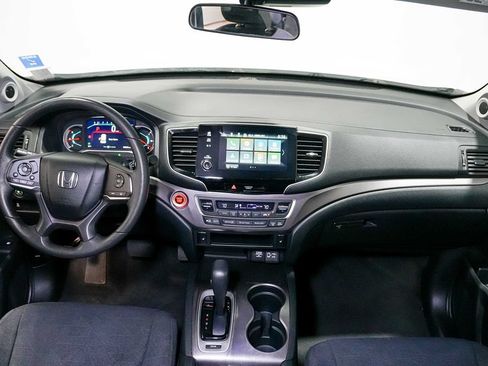 Used 2020 Honda Pilot EX image 24