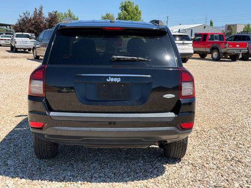 Used 2016 Jeep Compass Latitude FWD image 6