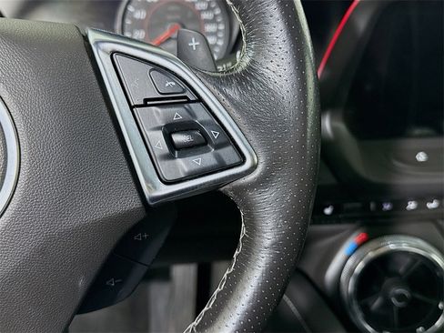 Used 2020 Chevrolet Camaro SS image 21