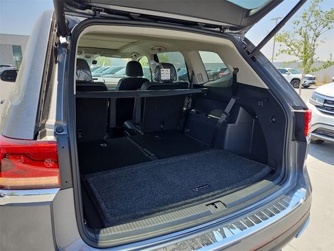 Used 2023 Volkswagen Atlas SEL image 15