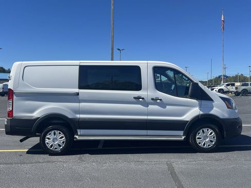 Used 2024 Ford Transit 250 Low Roof w/ Exterior Upgrade Package image 25