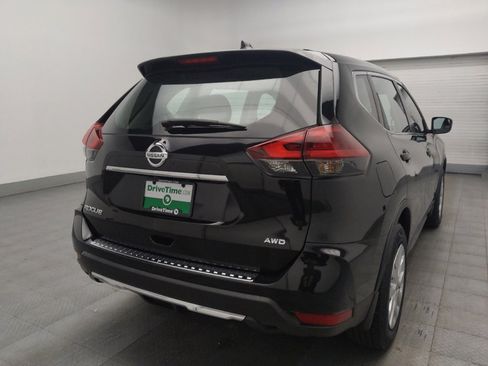 Used 2018 Nissan Rogue S image 9