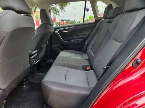 Used 2025 Toyota RAV4 XLE image 13