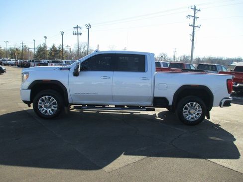 Used 2020 GMC Sierra 2500 Denali w/ Denali Ultimate Package image 9