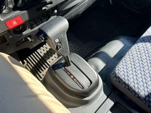 Used 2023 Chevrolet Low Cab Forward 5500XD image 19