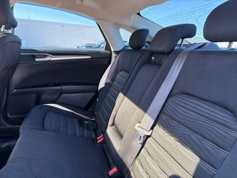 Used 2016 Ford Fusion SE FWD image 20