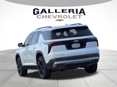 New 2026 Chevrolet Traverse LT w/ Driver Confidence Package FWD image 6