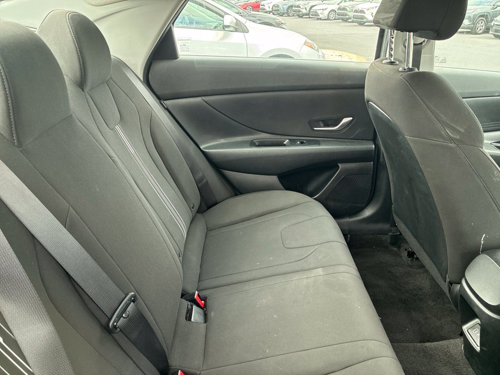 Used 2024 Hyundai Elantra SEL FWD image 22