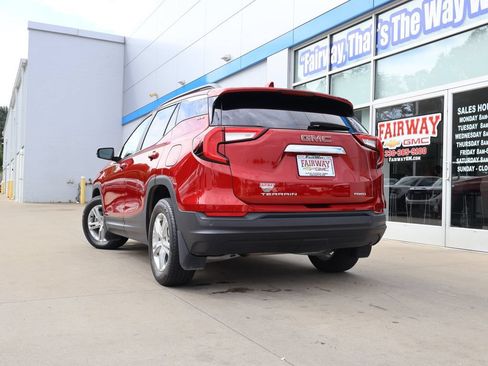 Certified 2023 GMC Terrain SLE w/ Driver Convenience Package AWD/4WD image 33