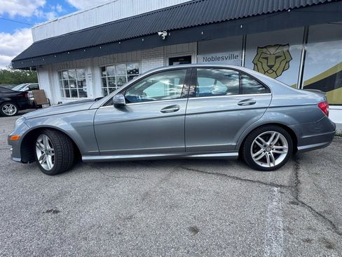 Used 2014 Mercedes-Benz C 300 4MATIC Sedan image 3
